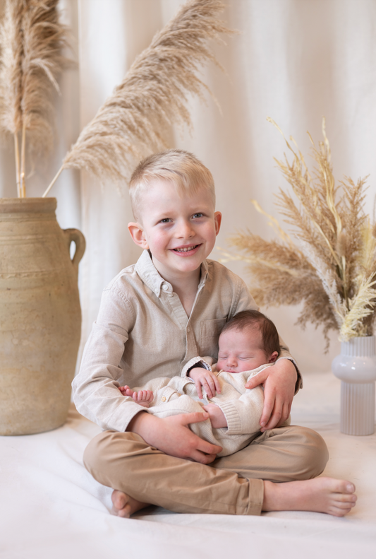 Your Guide to Booking a Family Photoshoot in Surrey