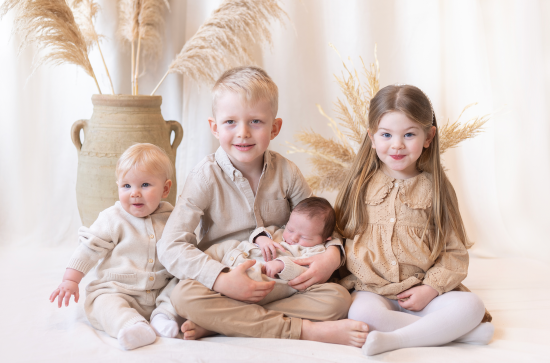 What Should I Bring to a Family Photoshoot in Surrey?